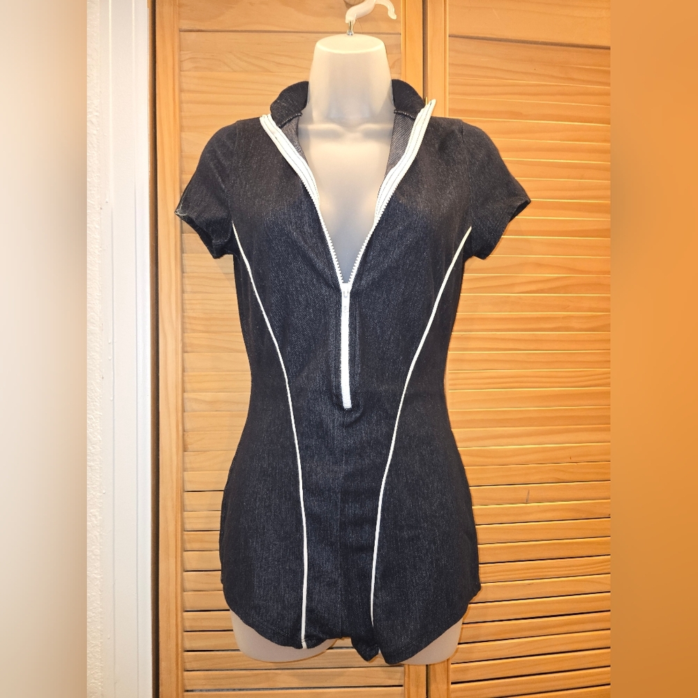 Stylish Black Zip-Up Women's Romper
